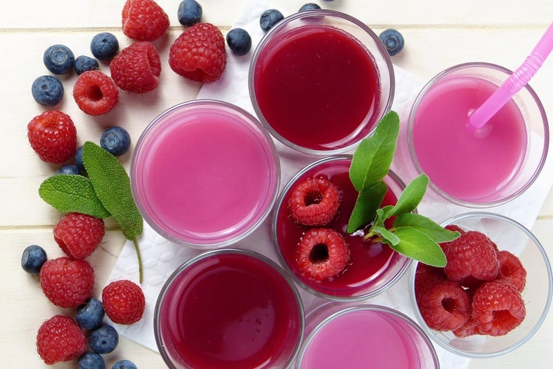 Nutritionist with fruits